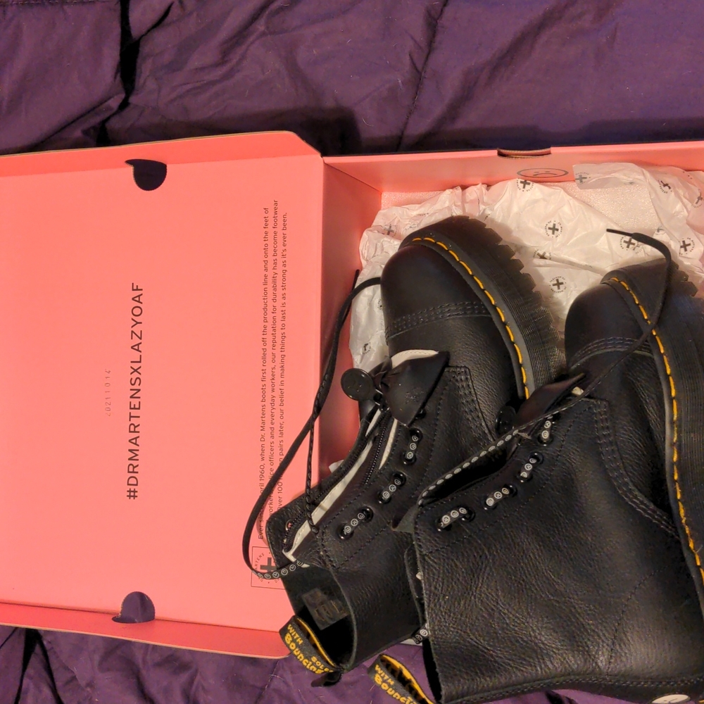 Dr Martens Lazy Oaf Sinclair boots US Women's size 9